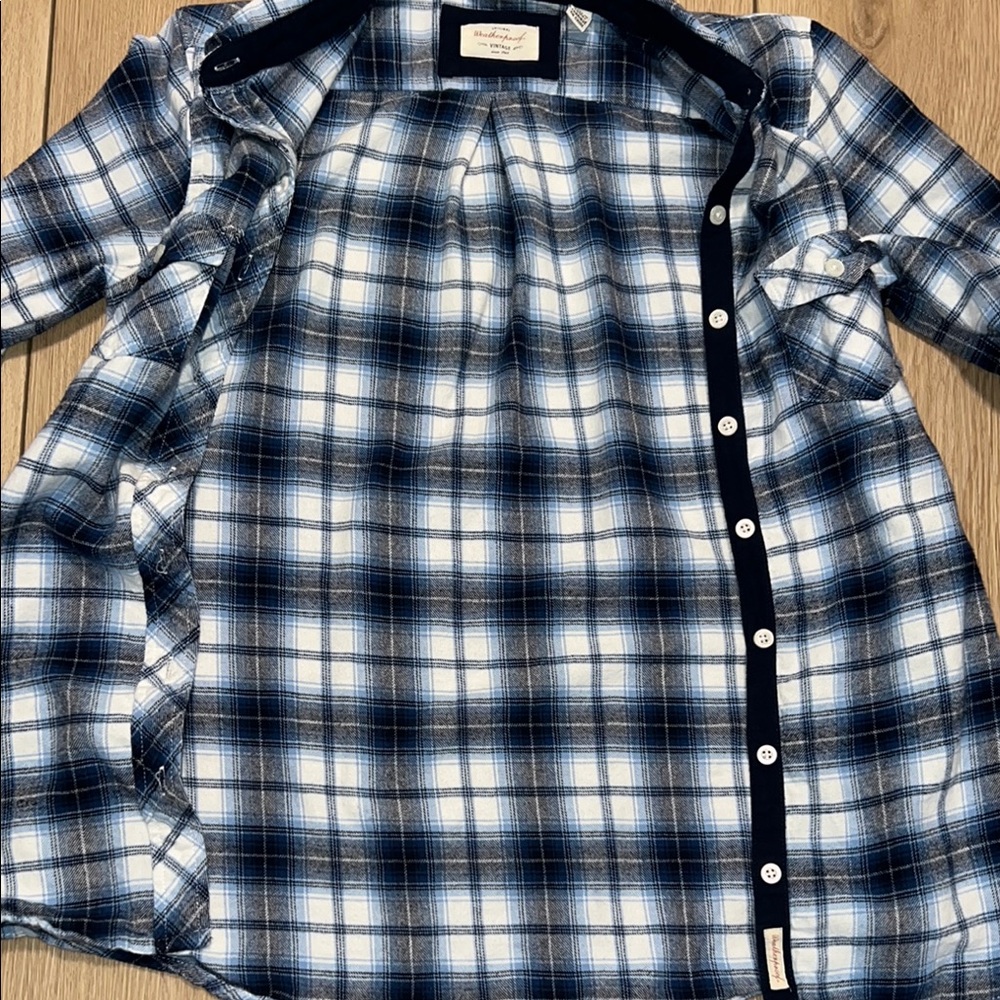 EUC (Like New) - David Peyser Sportswear Blue and White Button Down Shirt - Picture 6 of 10